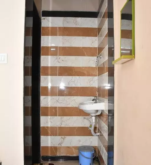 Majatalo Krushna Guest House