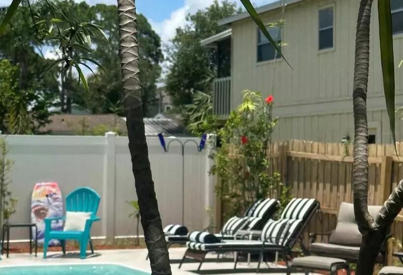 Majatalo The Sunburst Oasis