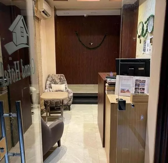 هاستل Elite Grand City