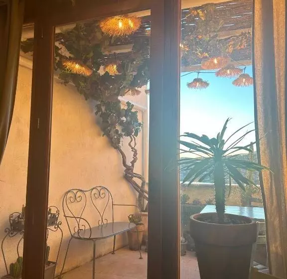 Aamiaismajoitus (B&B) Maison Louisa