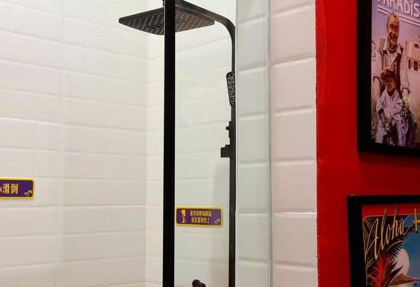 Hotelli 911 Surf Villa