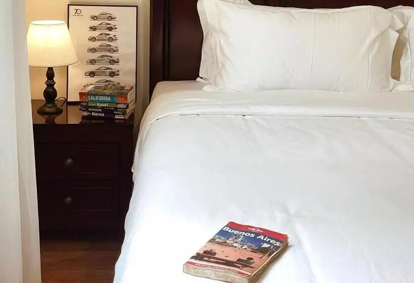 Hotelli 911 Surf Villa