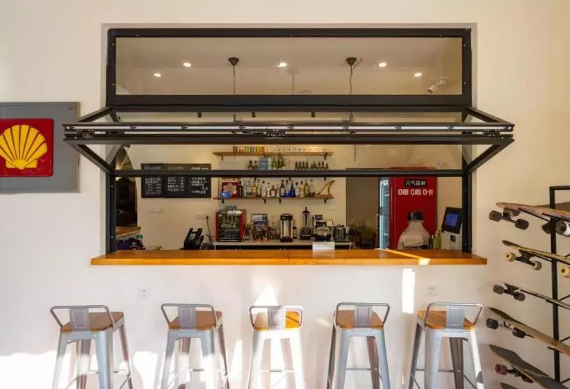 Hotelli 911 Surf Villa