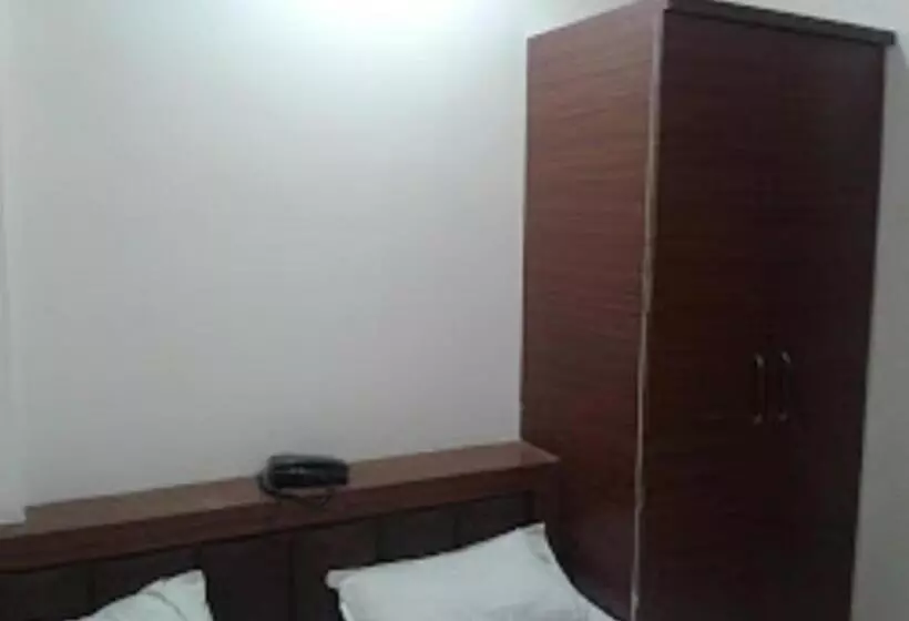 هتل Mahalaxmi   Ujjain