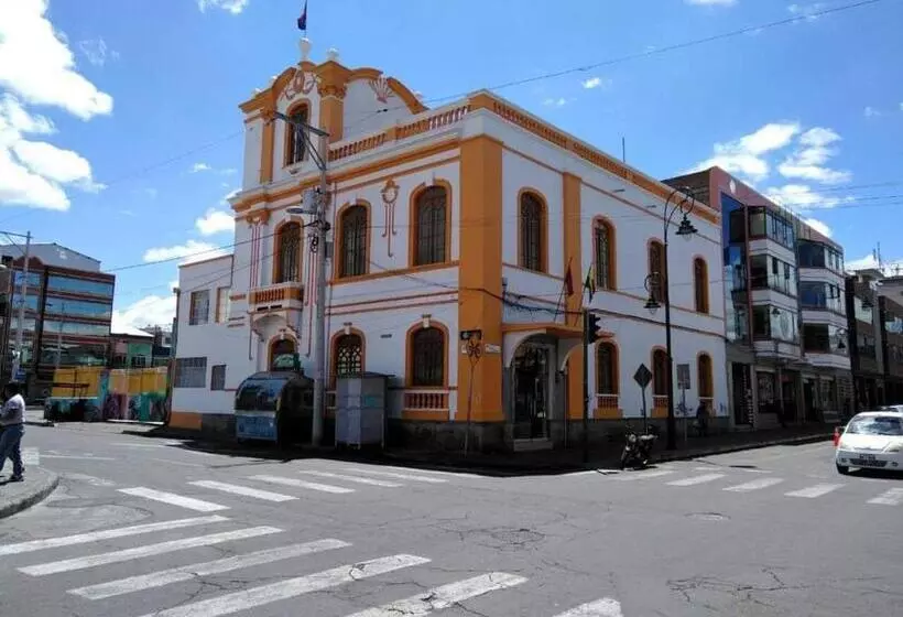 هتل Metropolitano