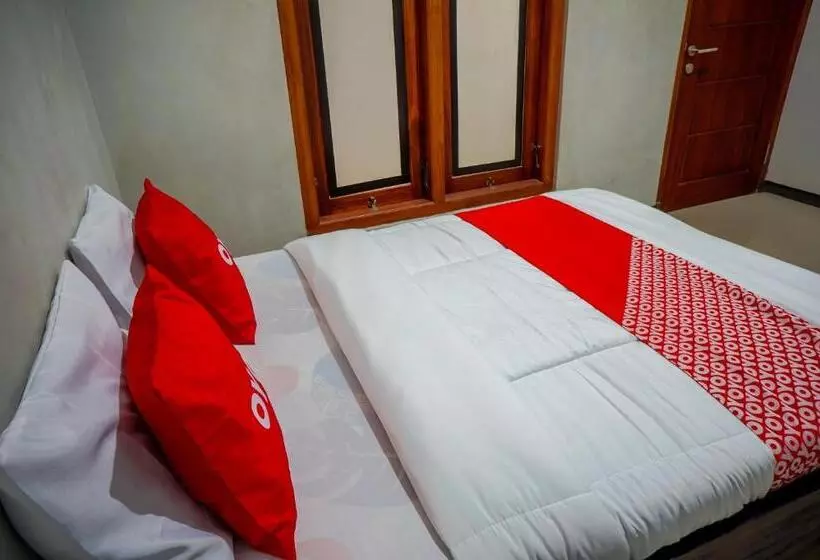 ホテル Hkp Homestay Redpartner Blitar