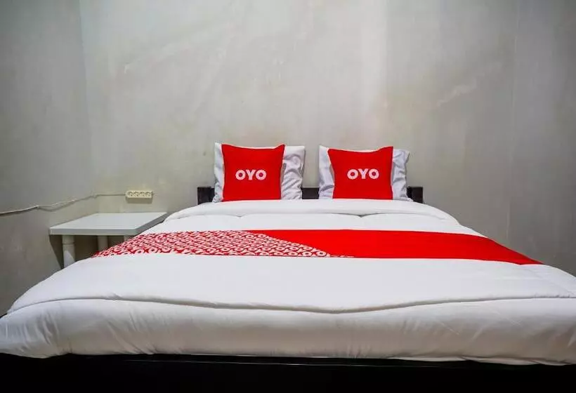 ホテル Hkp Homestay Redpartner Blitar