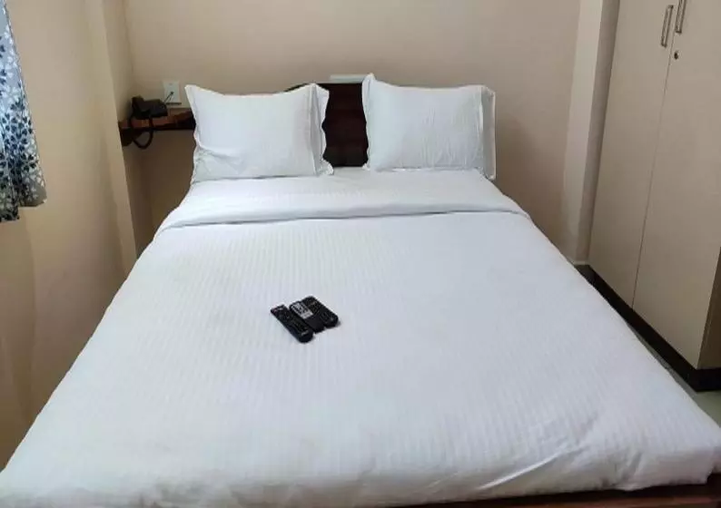 هتل Pn Samy Residency