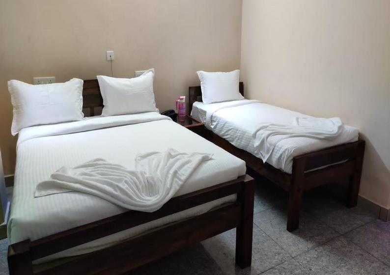 فندق Pn Samy Residency