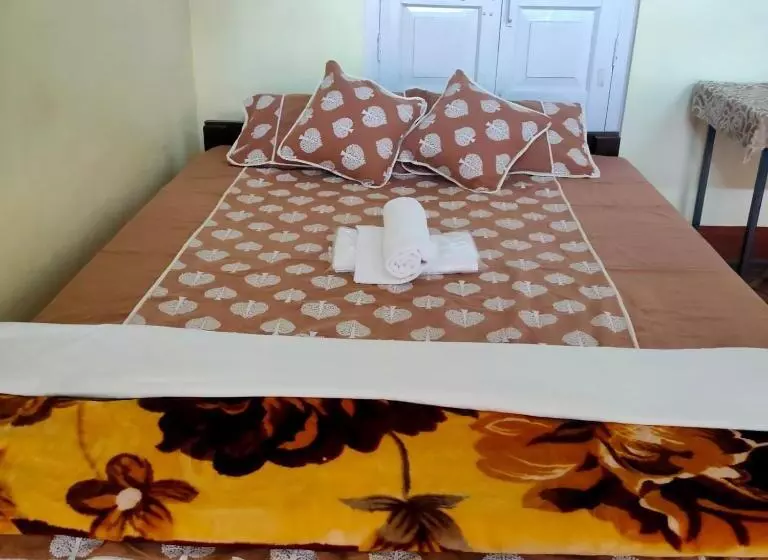 ペンション Barooah আশ্ৰয় 2bhk House Self Cooking