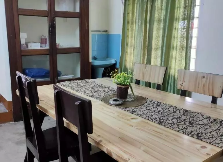 ペンション Barooah আশ্ৰয় 2bhk House Self Cooking