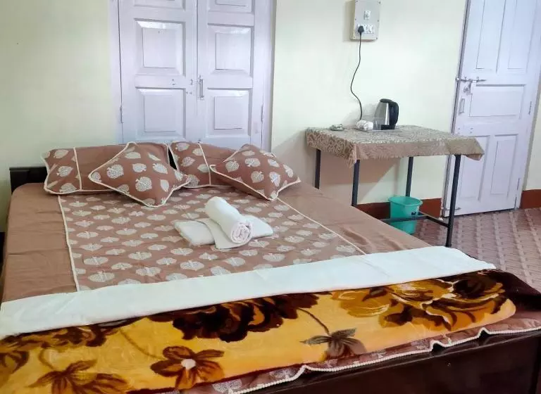 ペンション Barooah আশ্ৰয় 2bhk House Self Cooking