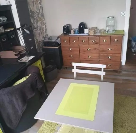 Majatalo Chambre Bleue à L étage Bien équipée Chez Fred