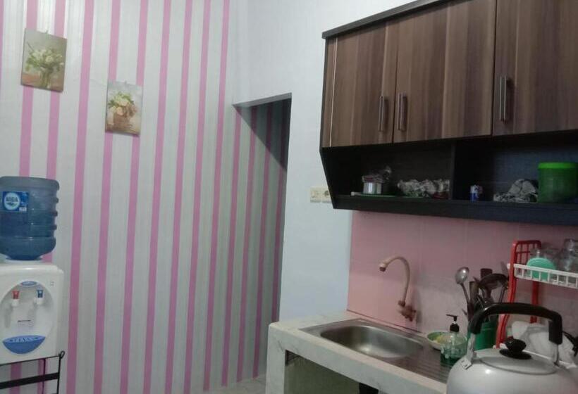 펜션 Aaa, Sukapura Guesthouse, Bromo Mountain View Triple A Tour, 3 Levels, Sukapura, Probolinggo, Additi