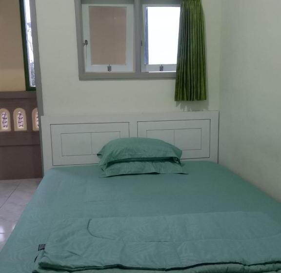 펜션 Aaa, Sukapura Guesthouse, Bromo Mountain View Triple A Tour, 3 Levels, Sukapura, Probolinggo, Additi