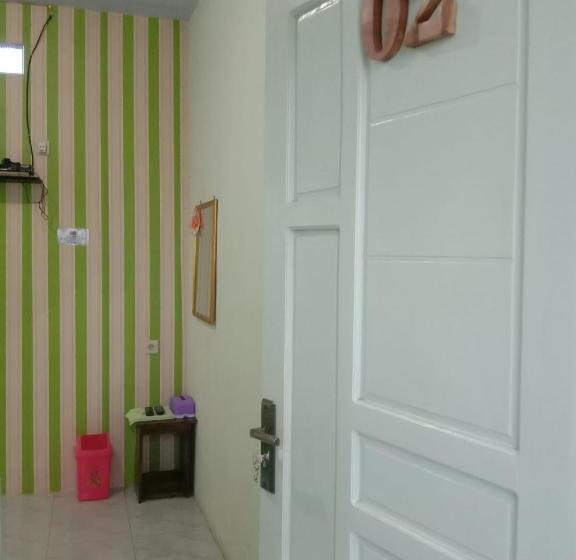 펜션 Aaa, Sukapura Guesthouse, Bromo Mountain View Triple A Tour, 3 Levels, Sukapura, Probolinggo, Additi