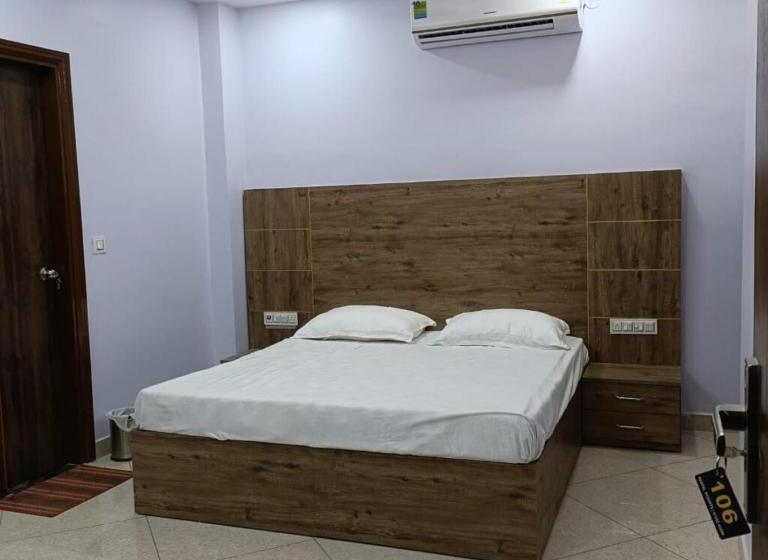 אתר נופש O Nagpal Hotel And Restaurant