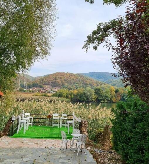 فندق صغير Poiana Maramureseana