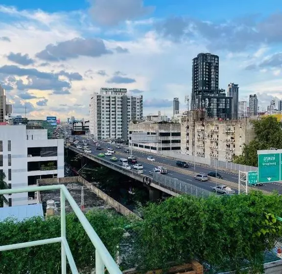 هاستل Private Rooms In Phatumwan Chula Near Samyan, Chinatown, Jay O Siam Center, Central World Middle Of