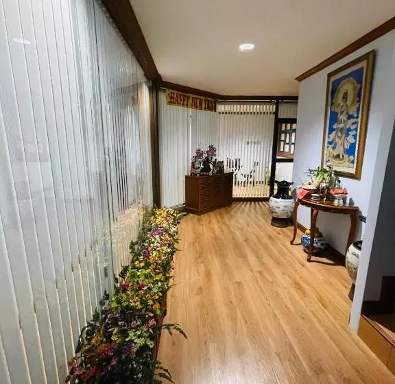 هاستل Private Rooms In Phatumwan Chula Near Samyan, Chinatown, Jay O Siam Center, Central World Middle Of