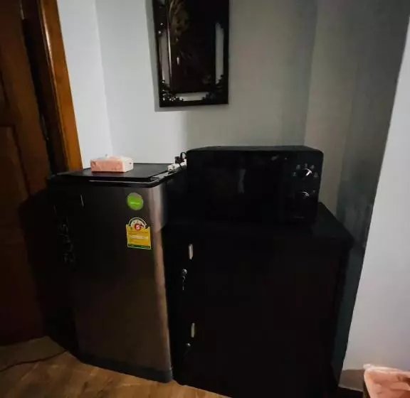 هاستل Private Rooms In Phatumwan Chula Near Samyan, Chinatown, Jay O Siam Center, Central World Middle Of