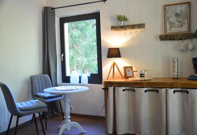 مبيت وإفطار Chambre D Hôtes Jacuzzi L Envol Du Coquelicot