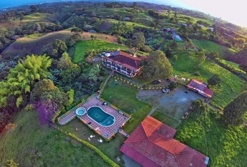 Finca Hotel La Moni