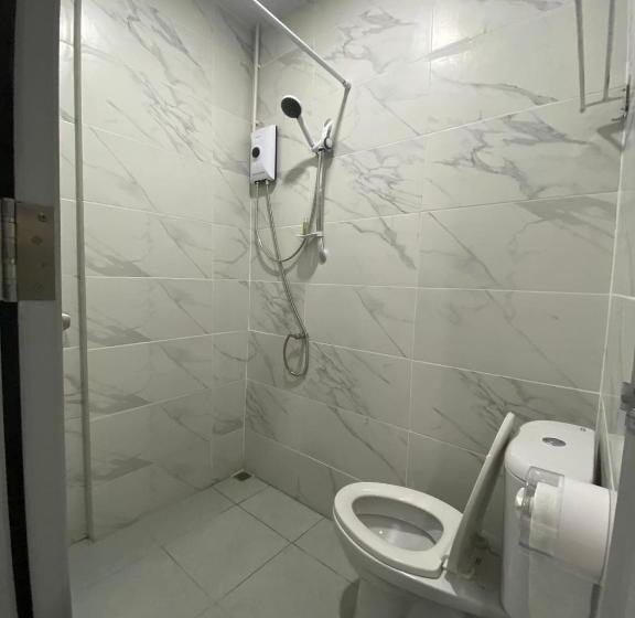 Hotel คาเฟ่ เดอ แจ่วบอง รูมแอนด์เซอร์วิส