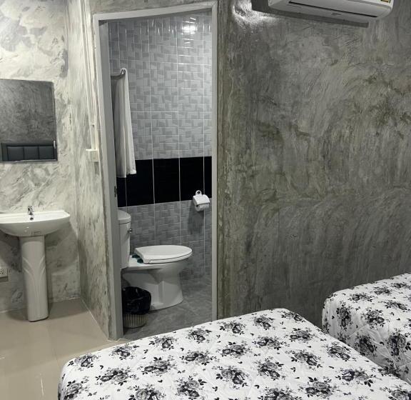 Hotel คาเฟ่ เดอ แจ่วบอง รูมแอนด์เซอร์วิส