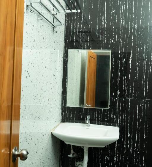 בית מלון כפרי Aruna Residency