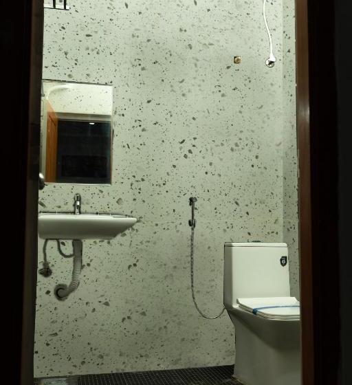 בית מלון כפרי Aruna Residency