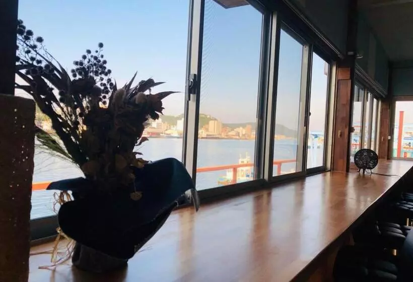 ホテル Seaside Hostel Light House   Vacation Stay 82325v