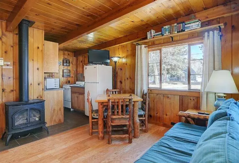 ホテル Vista Court Cabins & Lodge