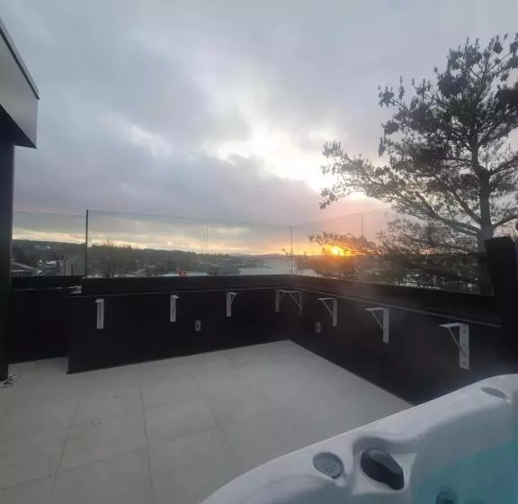 Hôtel   Expérience   Quartier Des Marinas