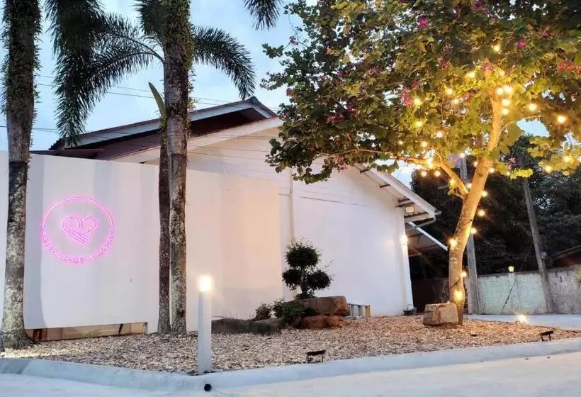 Motelli P2 By Passion : พีทู รีสอร์ต วังรัก