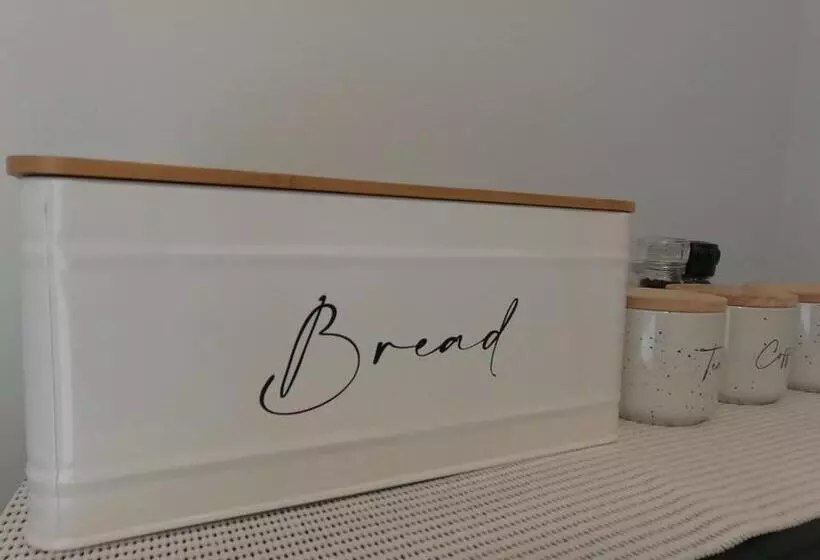 Majatalo Berryfields 64