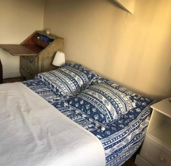 פנסיון Ker Anna