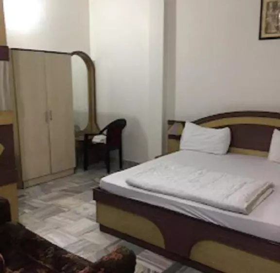 Siddharth Hotel, Pratapgarh