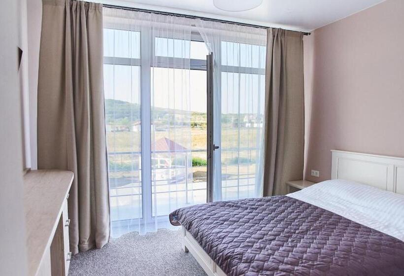 הוסטל вілла край неба