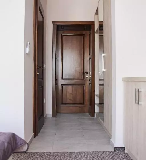 Retkeilymaja вілла край неба