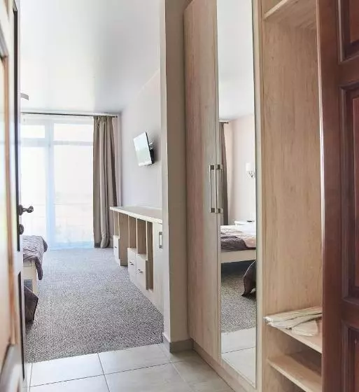 Retkeilymaja вілла край неба