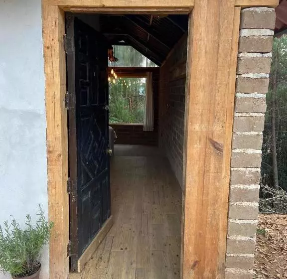 ユースホステル Cabaña En El Bosque