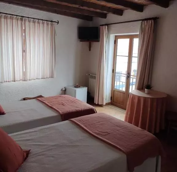 ベッドアンドブレックファースト Zé Inácio   Alojamento E Restaurante