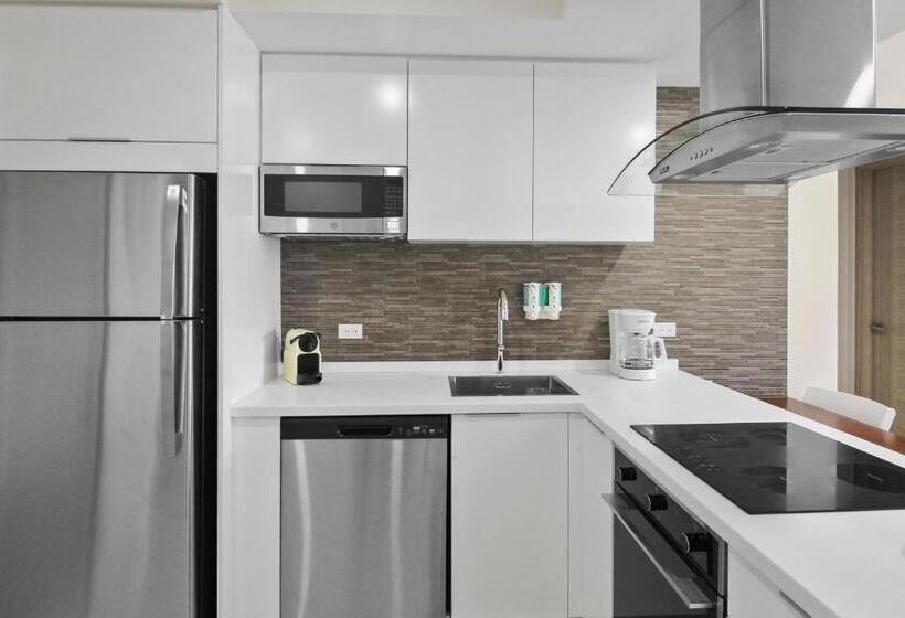 Bocobay Aracari Condo