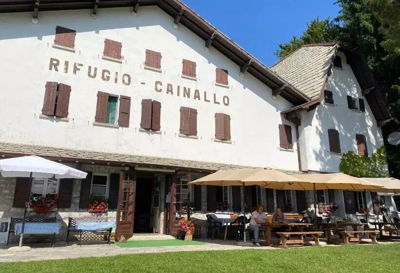 ホテル Albergo Rifugio Cainallo