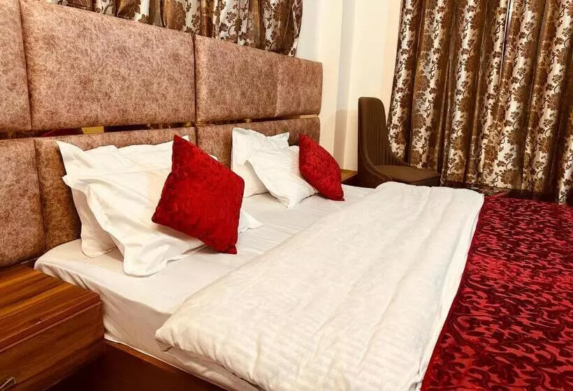 Hotelli Aston Hills , Shimla