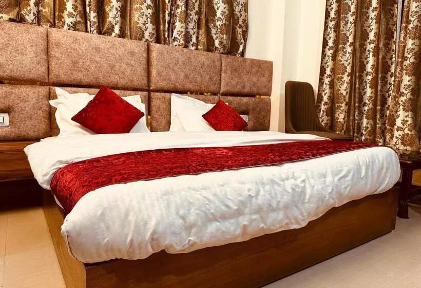 Hotelli Aston Hills , Shimla