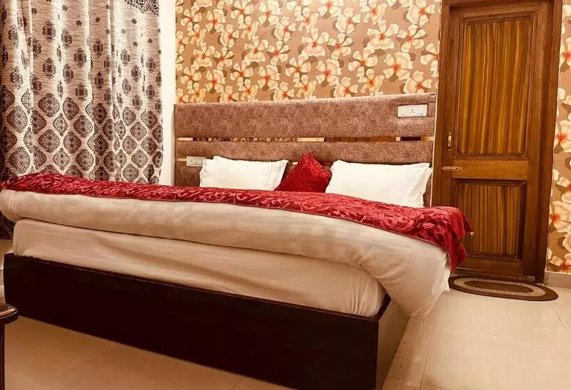 Hotelli Aston Hills , Shimla