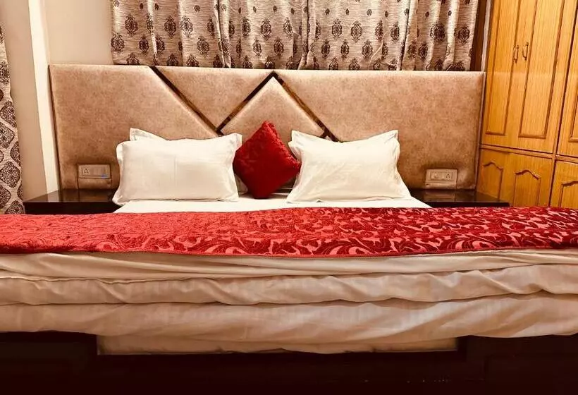 Hotelli Aston Hills , Shimla