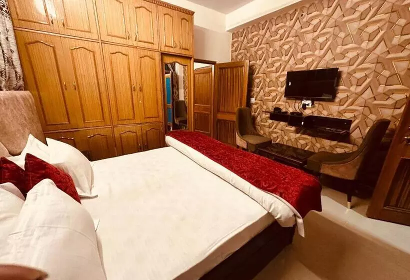 Hotelli Aston Hills , Shimla